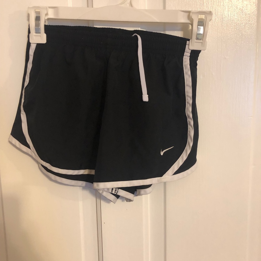 kids nike shorts